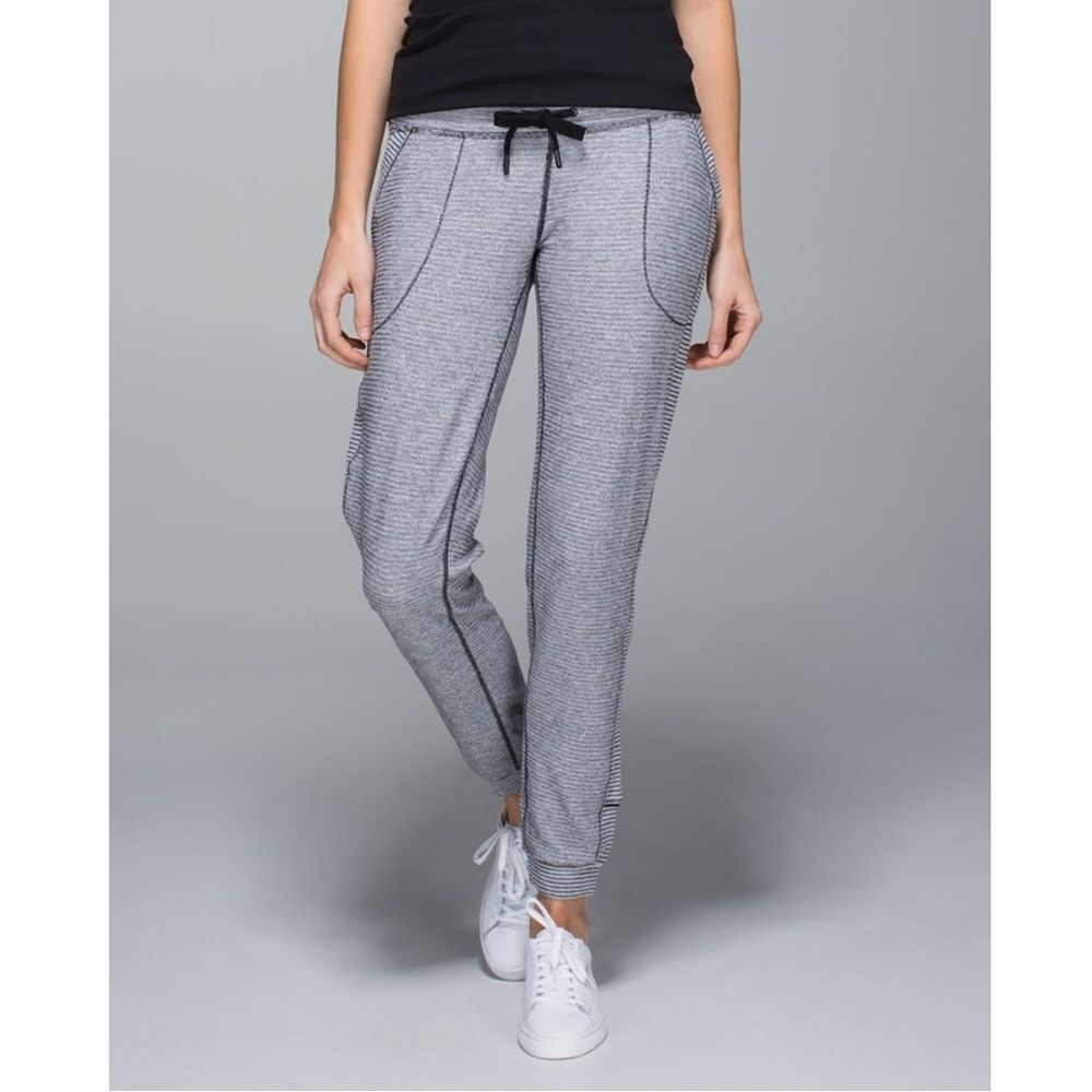 Lululemon Base Runner Pants Size 6